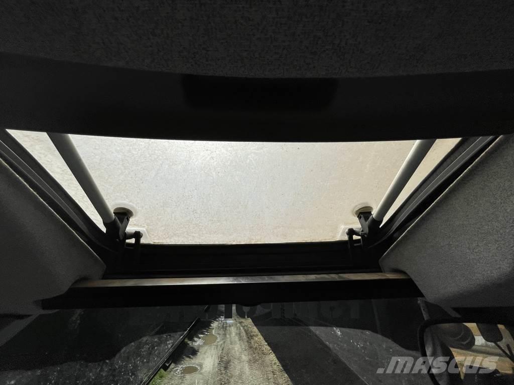 New Holland T6.180 曳引機