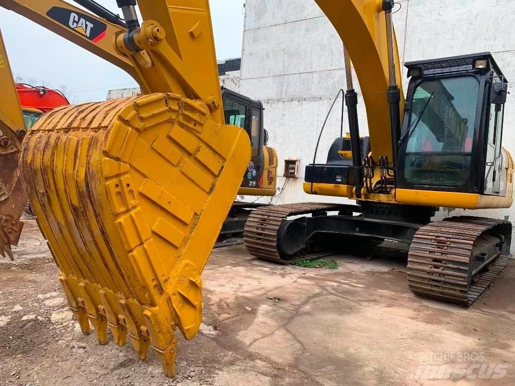 CAT 323 D L 履帶式 挖土機/掘鑿機/挖掘機