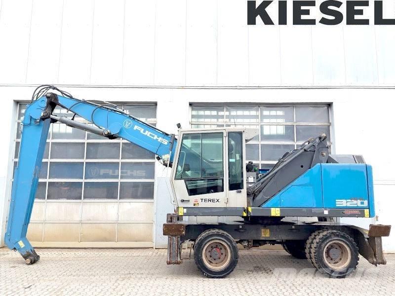 Fuchs MHL 320 F 廢棄物/工業用操作車
