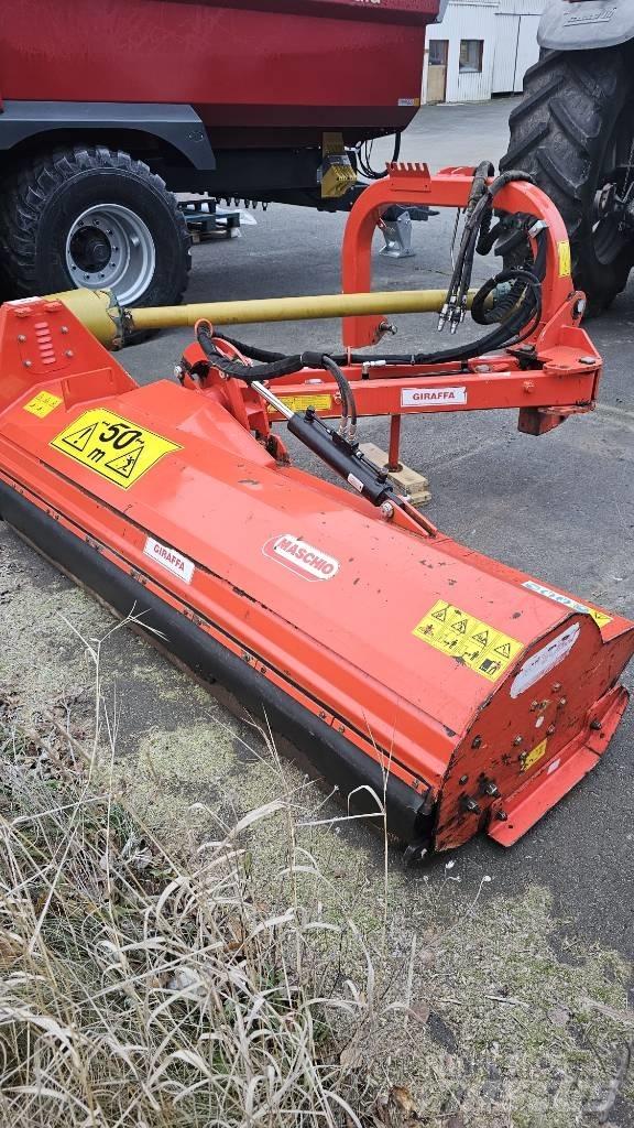 Maschio Giraffa 210 莖葉去葉機