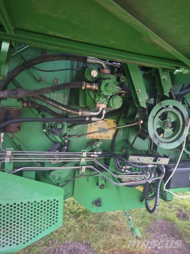 John Deere 1450 CWS 聯合收穫機