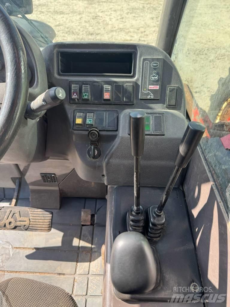 Manitou MLT 523 T 伸縮臂操作車