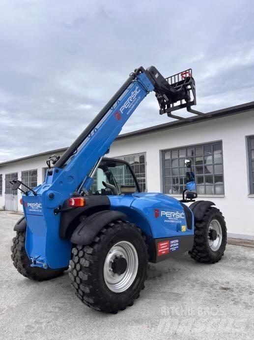 Manitou MT932 伸縮臂操作車