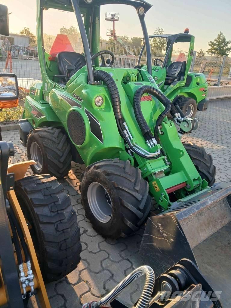 Avant 640i 滑移轉向裝載機