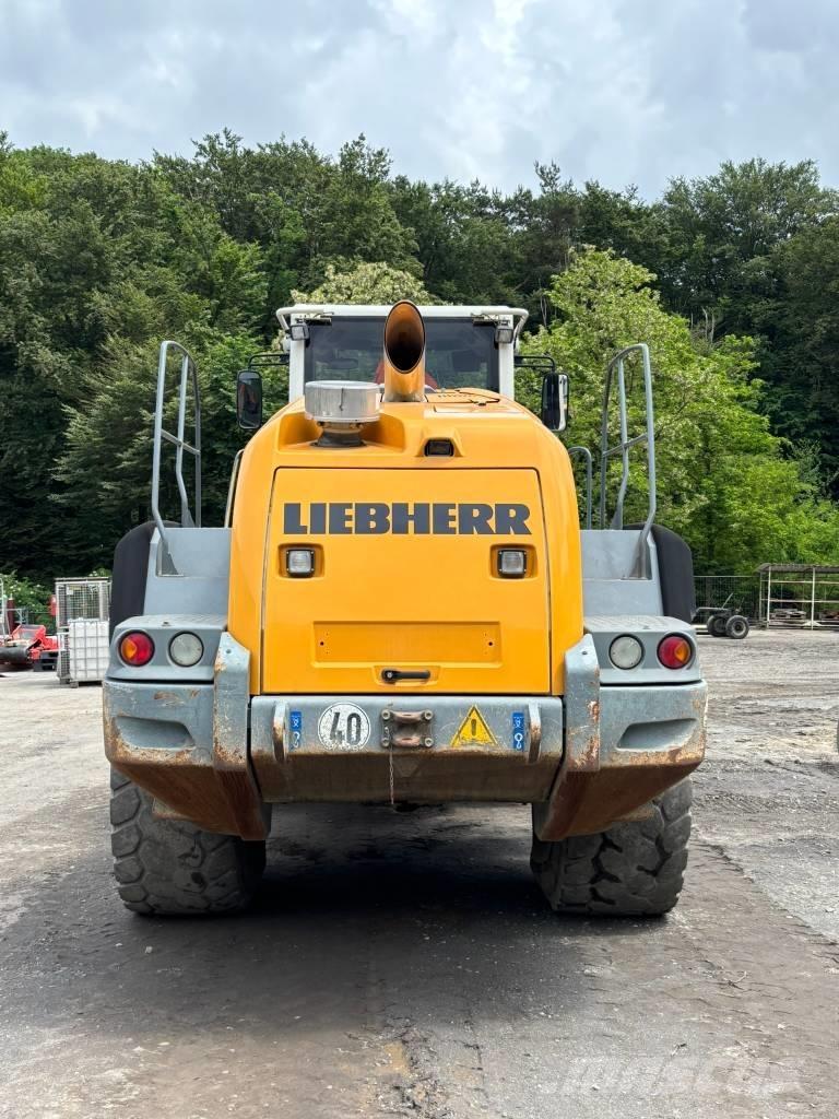 Liebherr L 576 輪胎式裝載機