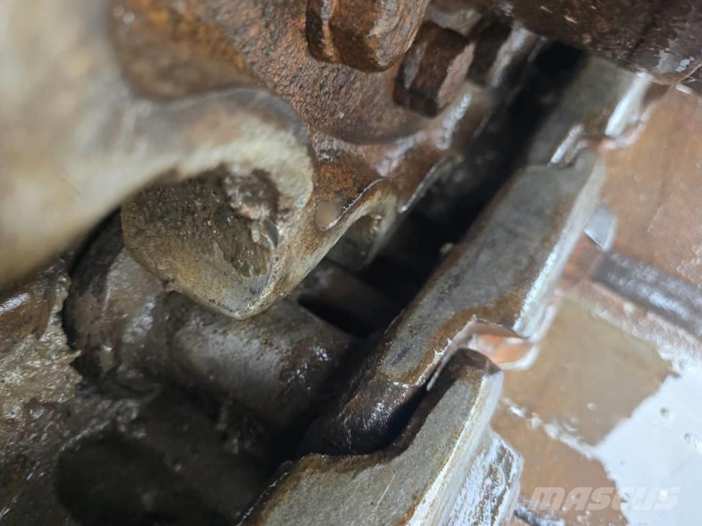 Hitachi ZX 210 履帶式 挖土機/掘鑿機/挖掘機