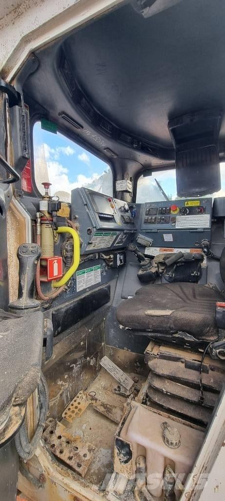 Sandvik LH 307 地下裝載機