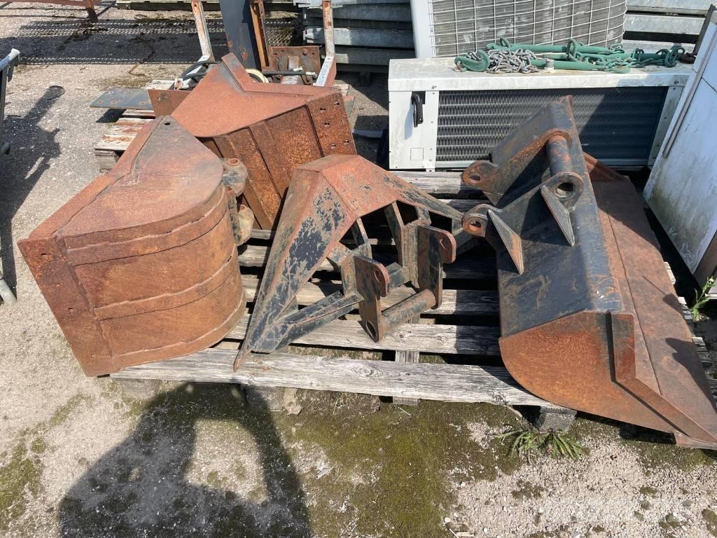 CAT 236 滑移轉向裝載機