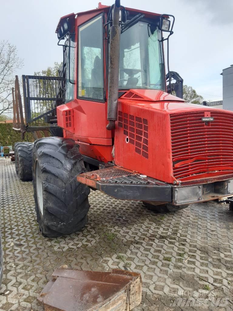 Komatsu 840 TX 集運機