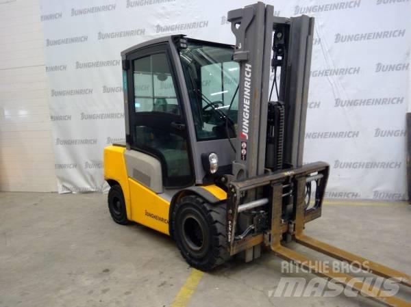 Jungheinrich DFG 430 柴油卡車