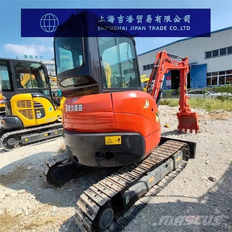 Kubota U 30 小型挖土機/掘鑿機<7t(小型挖掘機)