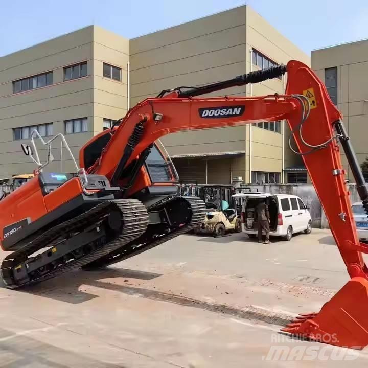 Doosan DX150 履帶式 挖土機/掘鑿機/挖掘機