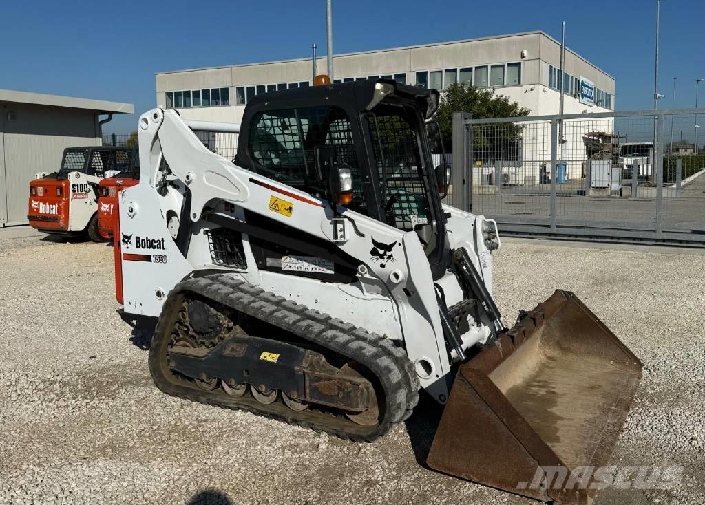 Bobcat T 590 推土機