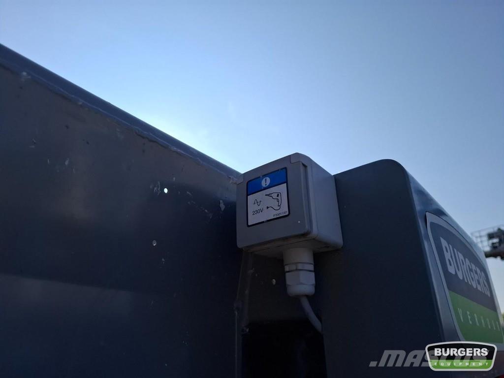 Niftylift 120TE 拖車裝載高空作業平台