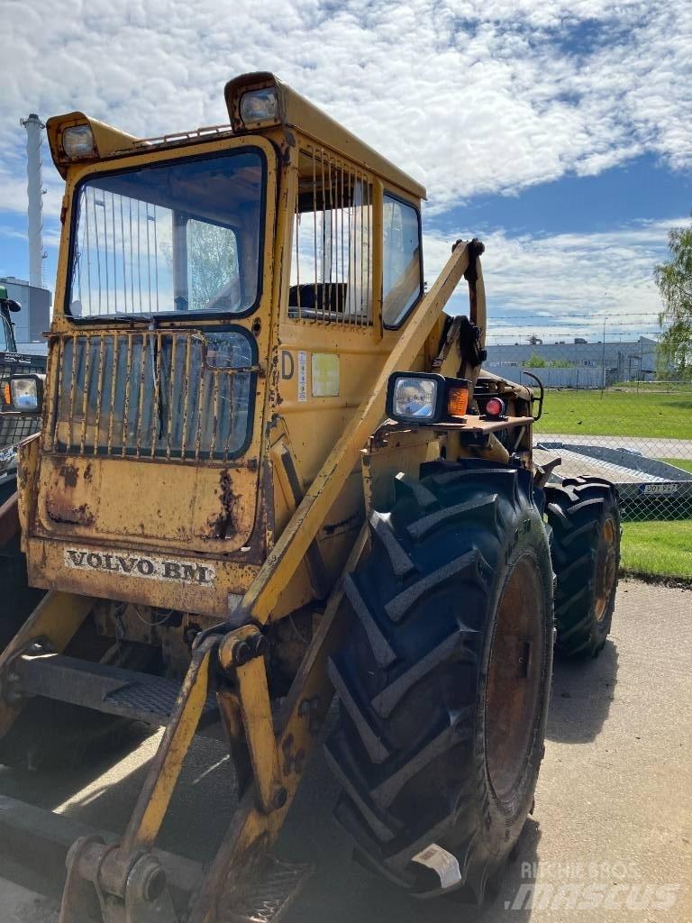 Volvo BM 641 前端裝載機和挖掘機