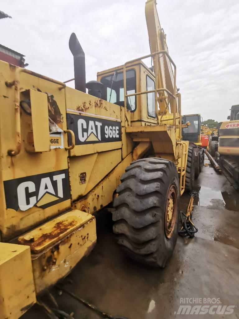 CAT 966E 輪胎式裝載機