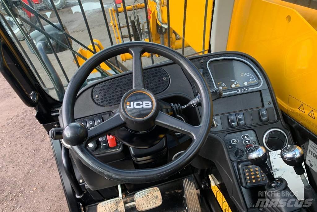 JCB 540-140 伸縮臂操作車