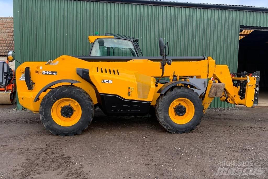 JCB 540-140 伸縮臂操作車