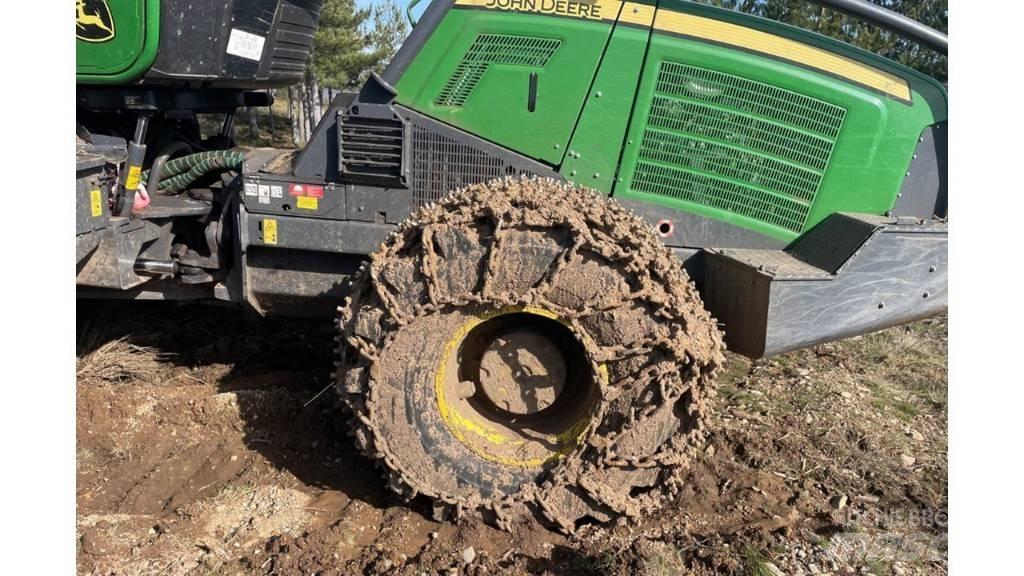 John Deere 1070 G 收穫機