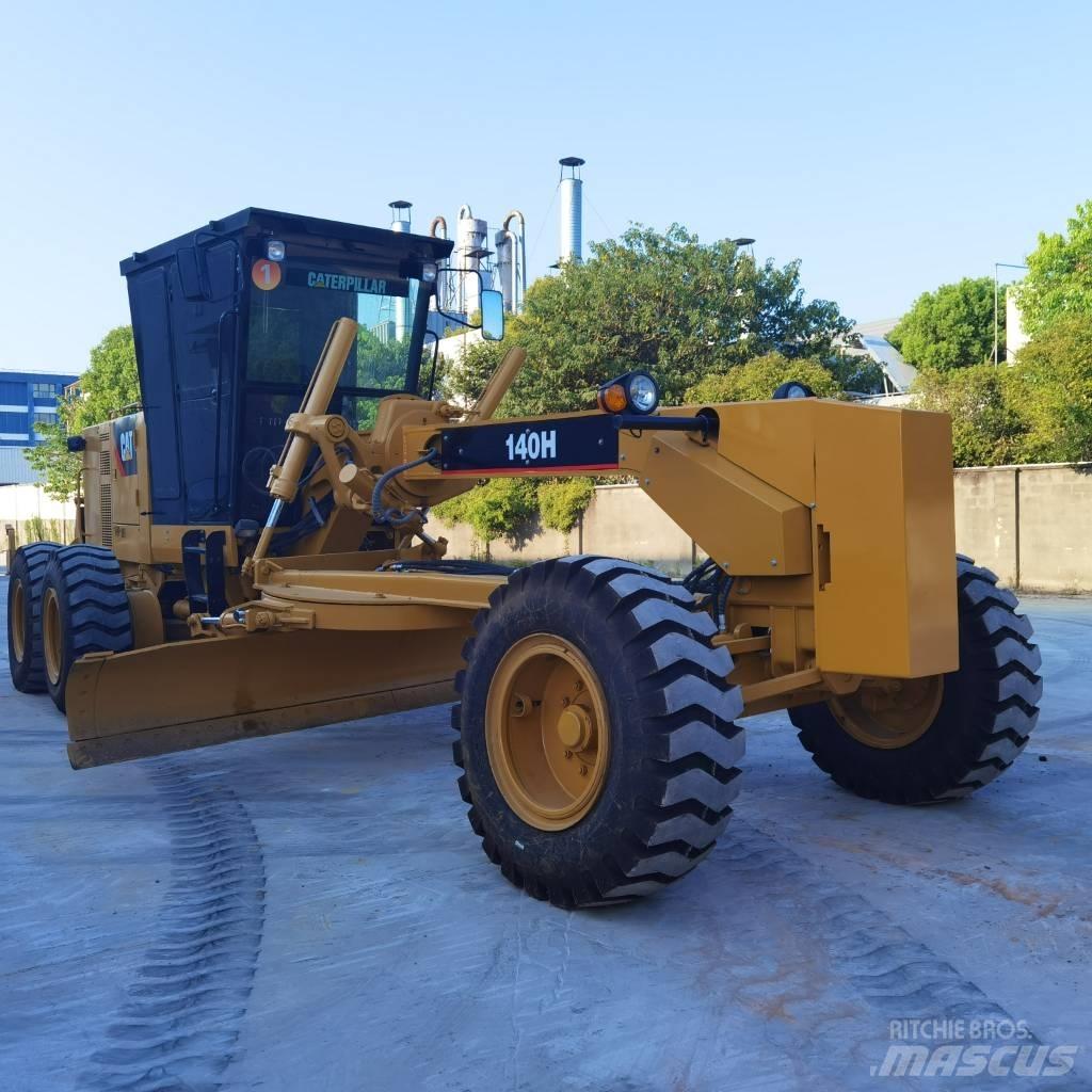 CAT 140 H 平土機