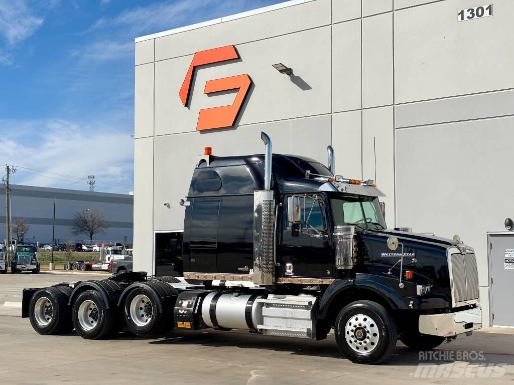 Western Star 4900 SB 曳引機組件