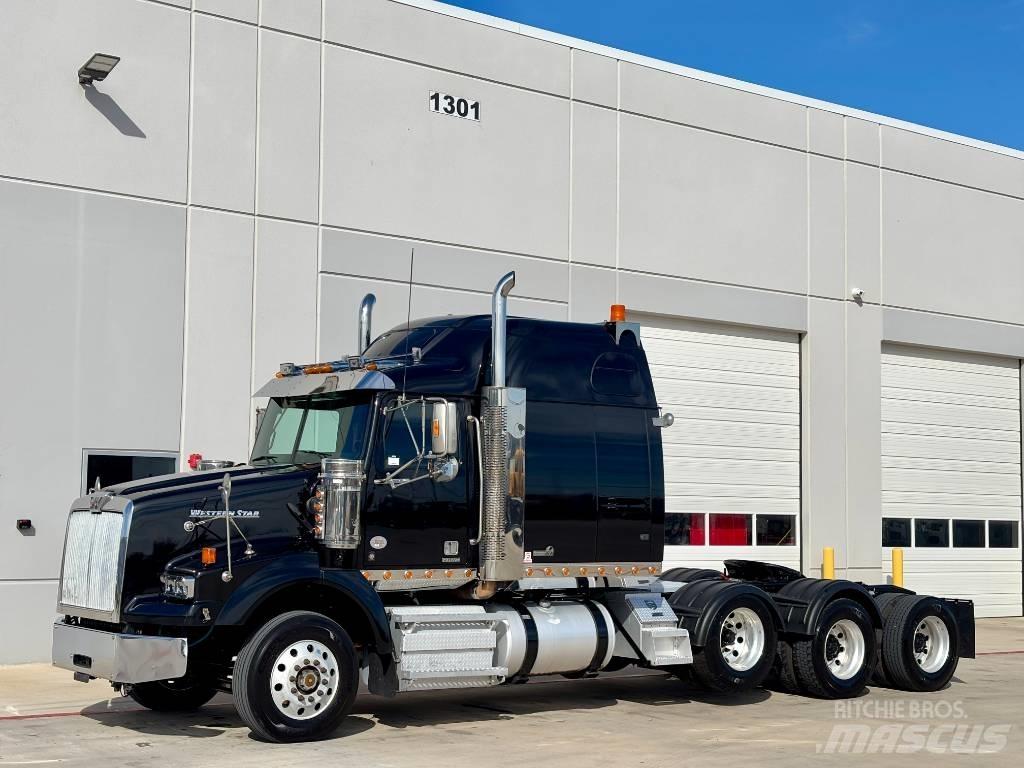 Western Star 4900 SB 曳引機組件