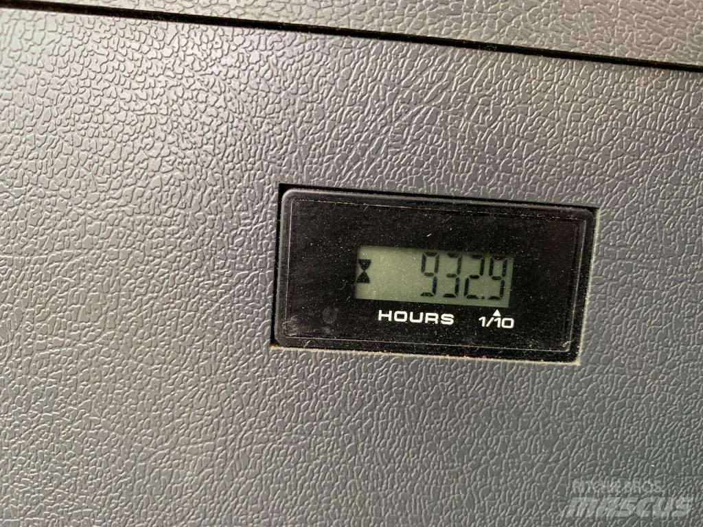 Hyundai HX 220 L 履帶式 挖土機/掘鑿機/挖掘機