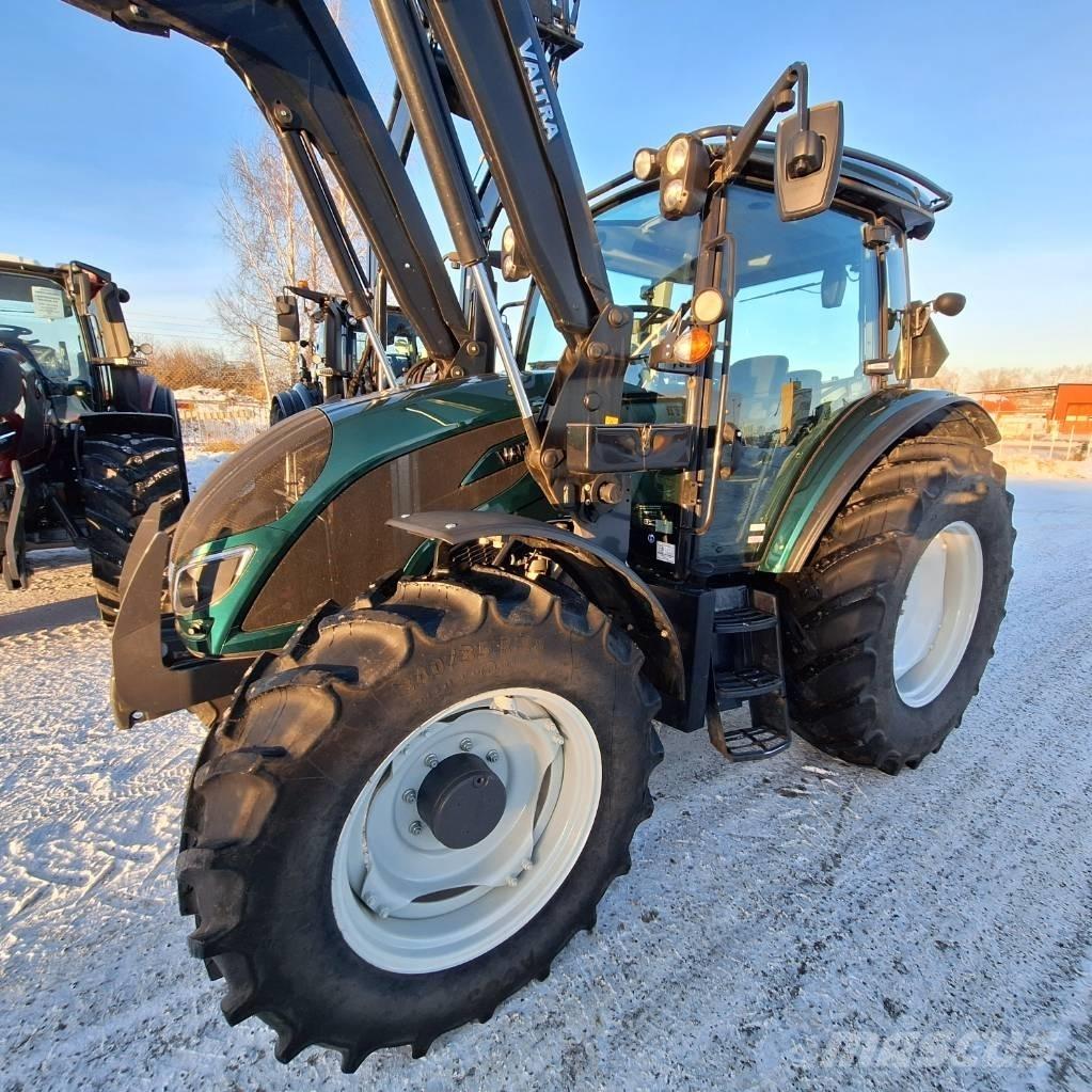 Valtra A114 MH4+L 曳引機