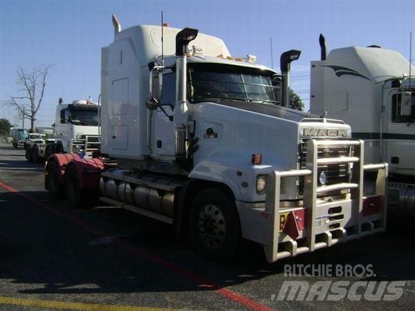 Mack Trident 曳引機組件
