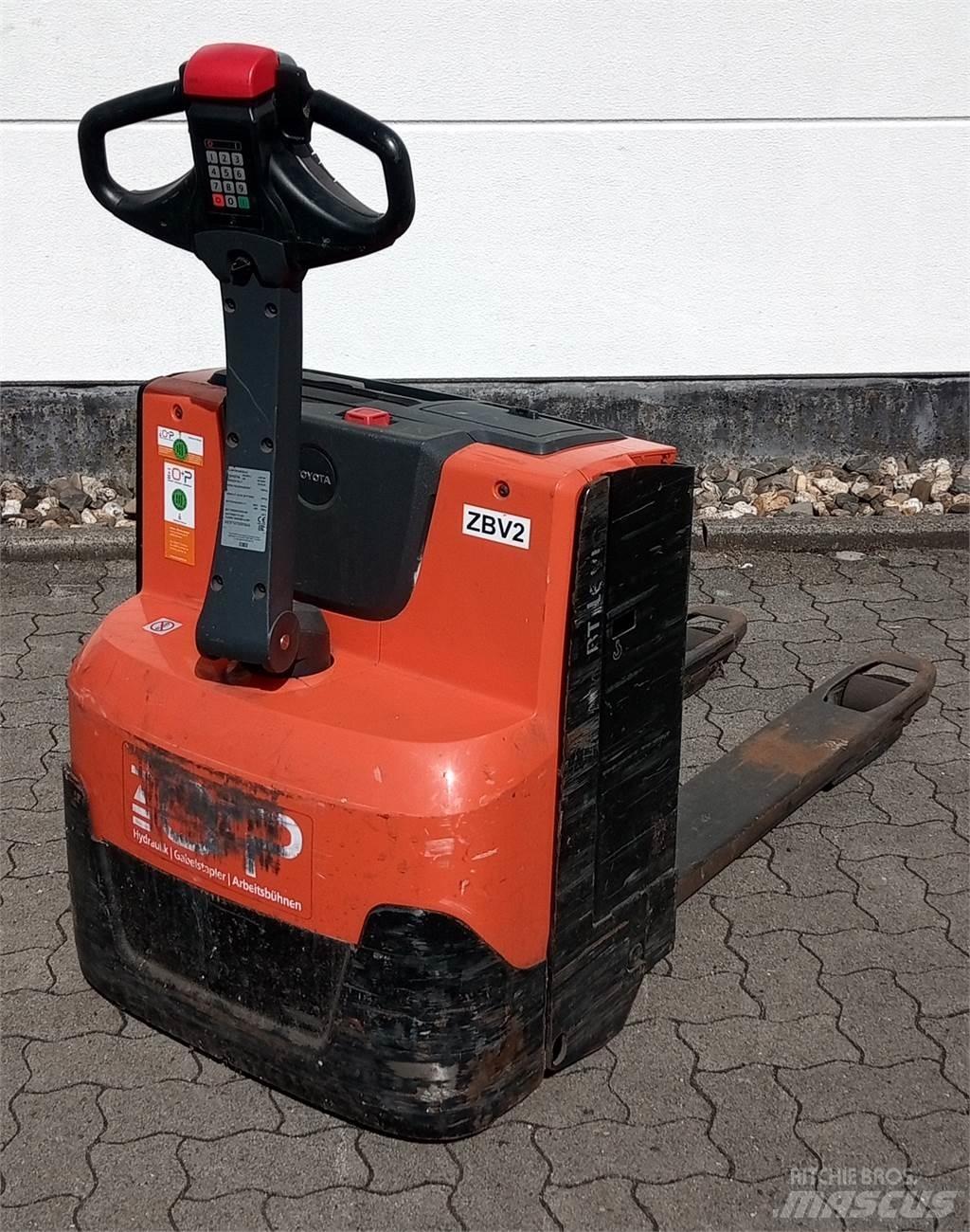 Toyota LWE 160 低架升降機