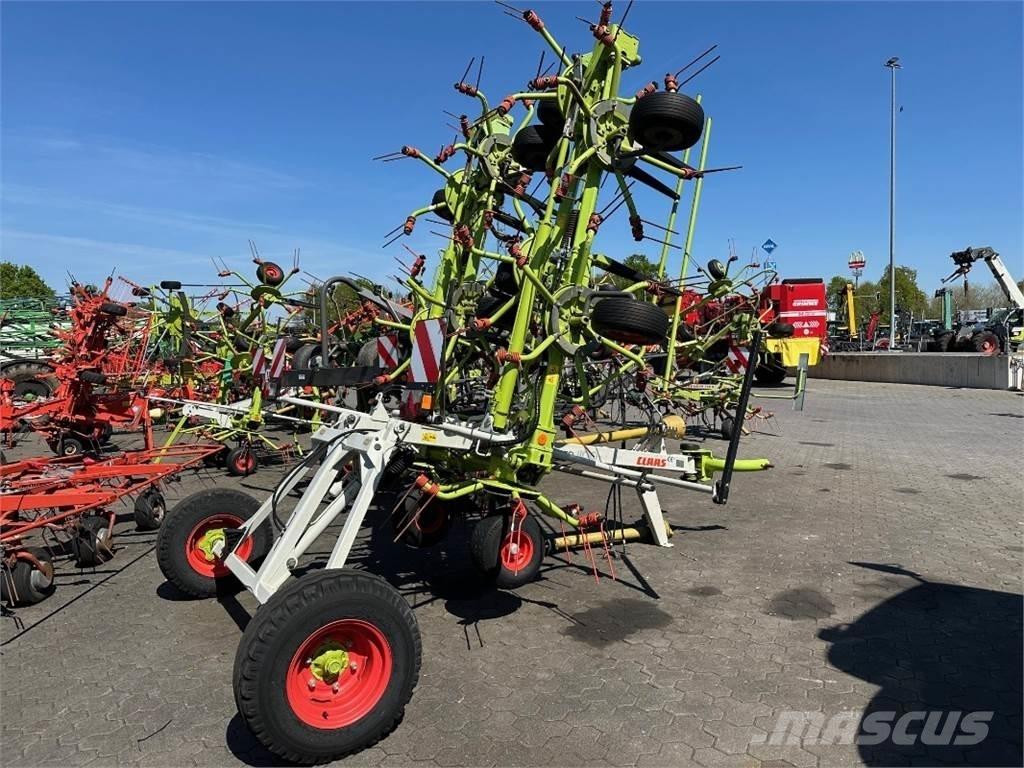 CLAAS Volto 1100 T 耙與翻草機