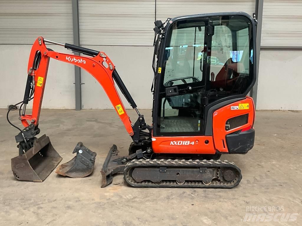 Kubota KX 018-4 小型挖土機/掘鑿機<7t(小型挖掘機)