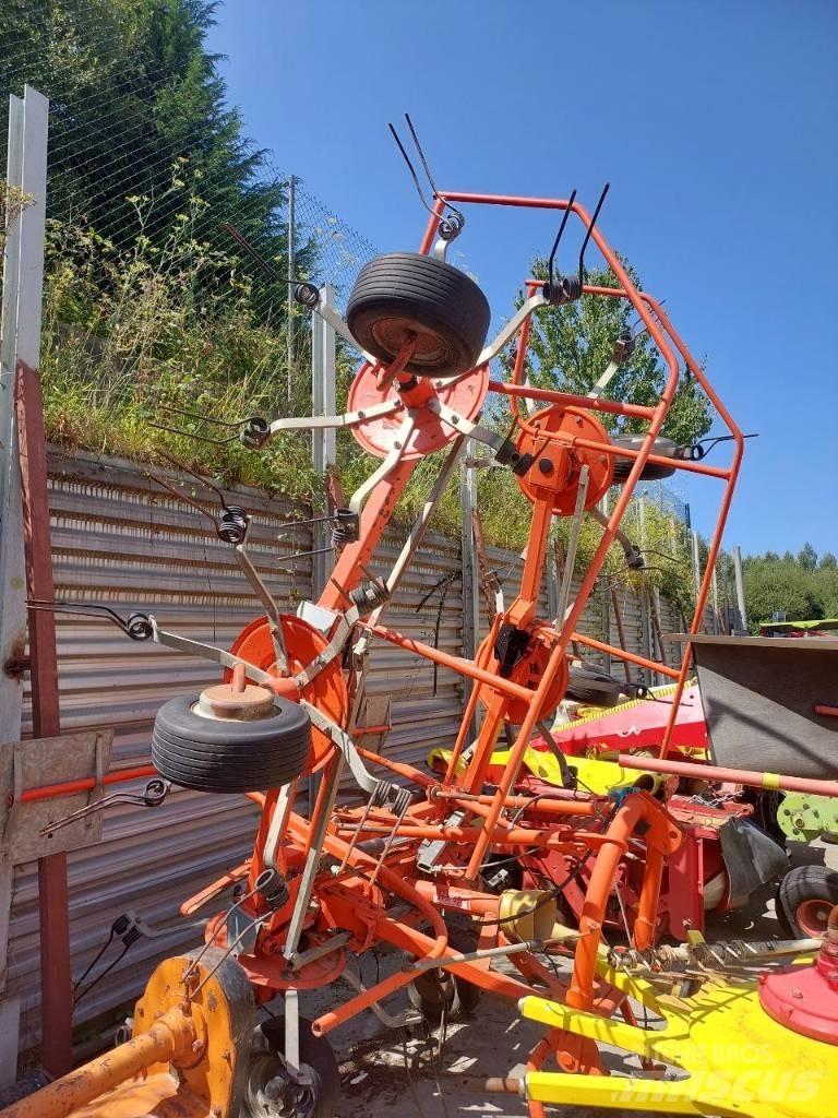 Fella TH 680 耙與翻草機
