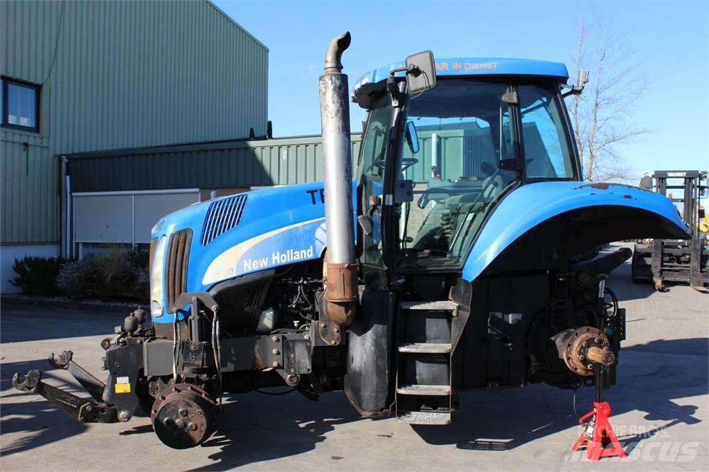 New Holland T8020 曳引機