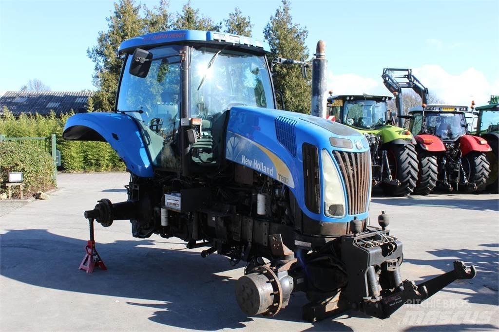New Holland T8020 曳引機