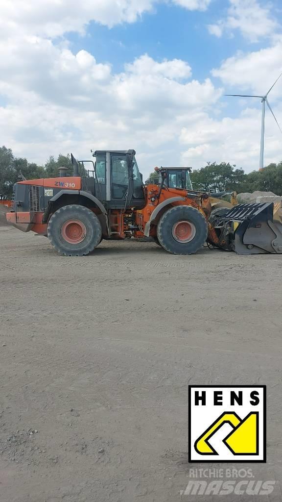 Hitachi ZW 310 鉸接式起吊車