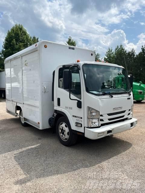 Isuzu NRR 飲料運輸卡車