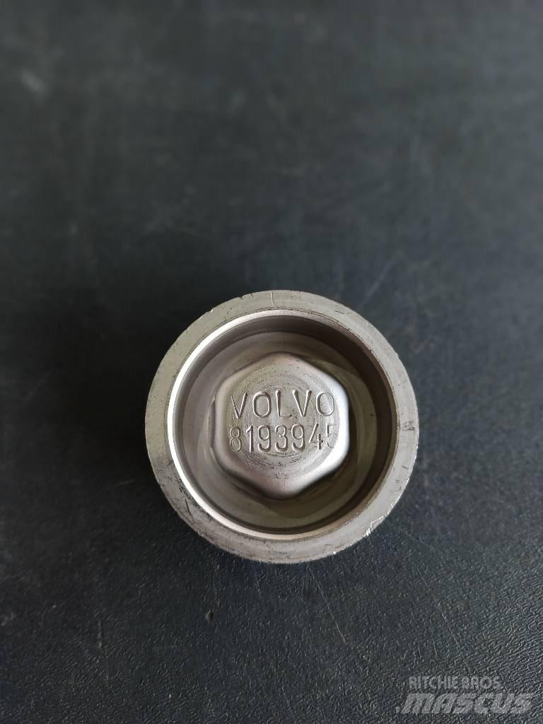 Volvo PLUG 8193945 引擎/發動機