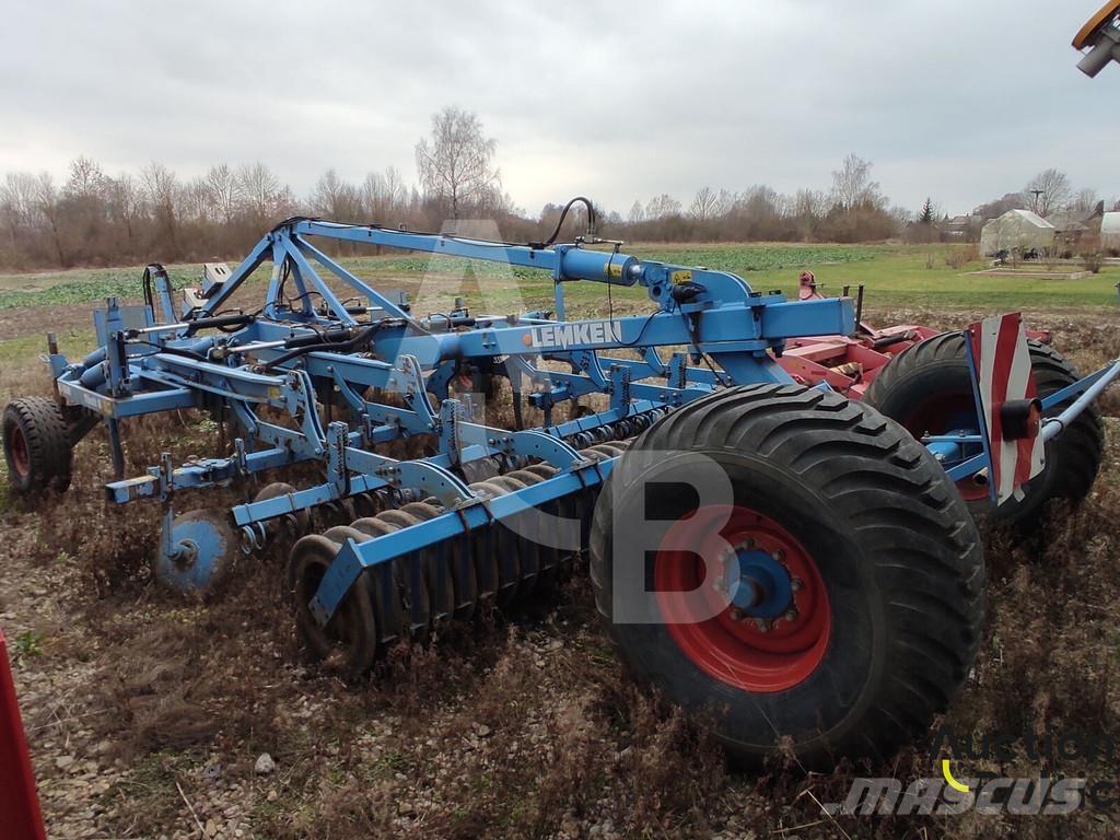 Lemken Thorit 中耕管理機