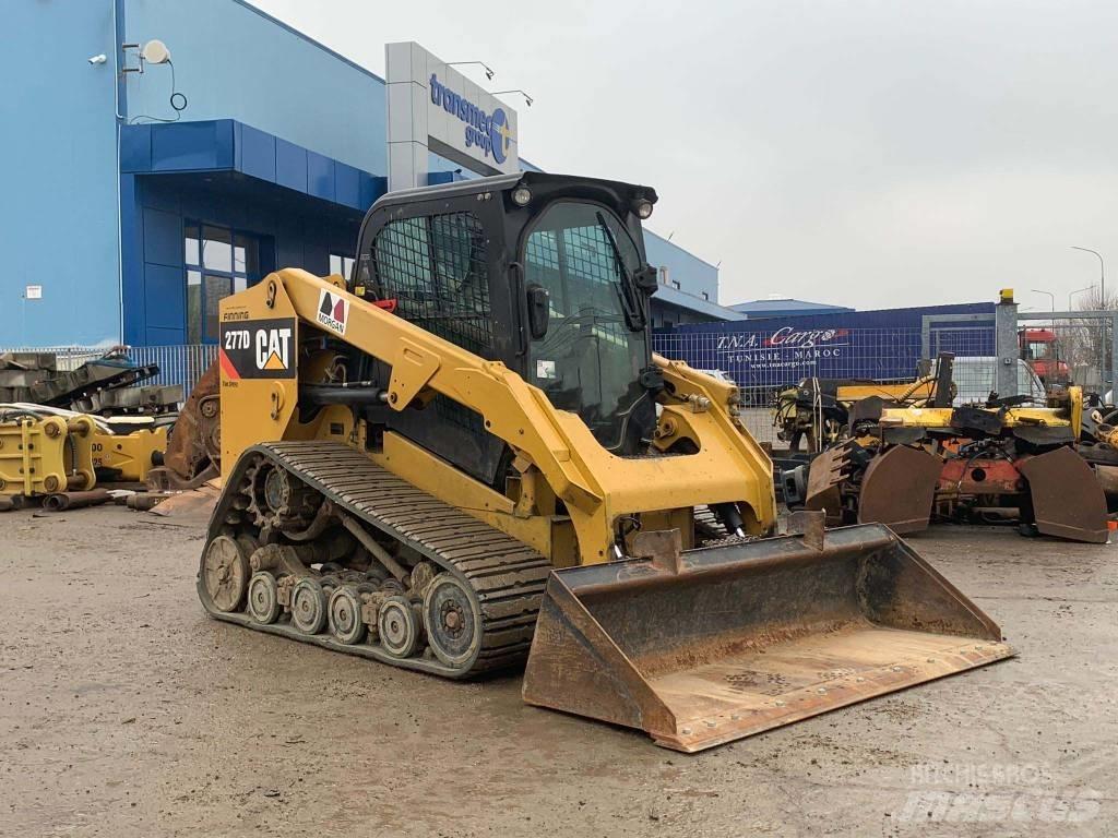 CAT 277 D 滑移轉向裝載機