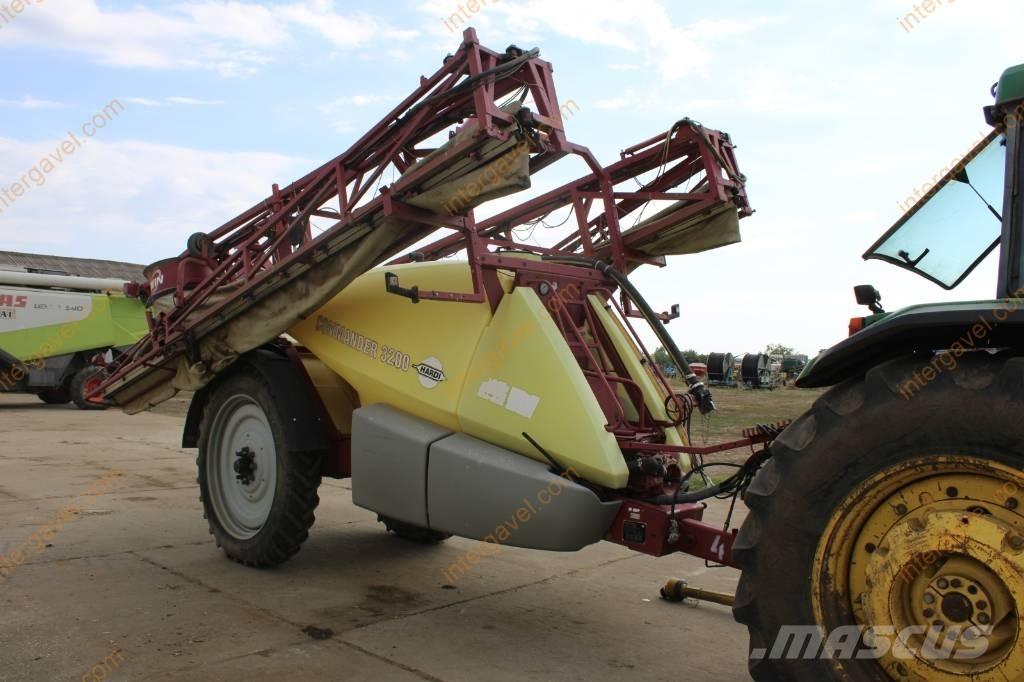 Hardi Commander 3200 牽引式噴霧機