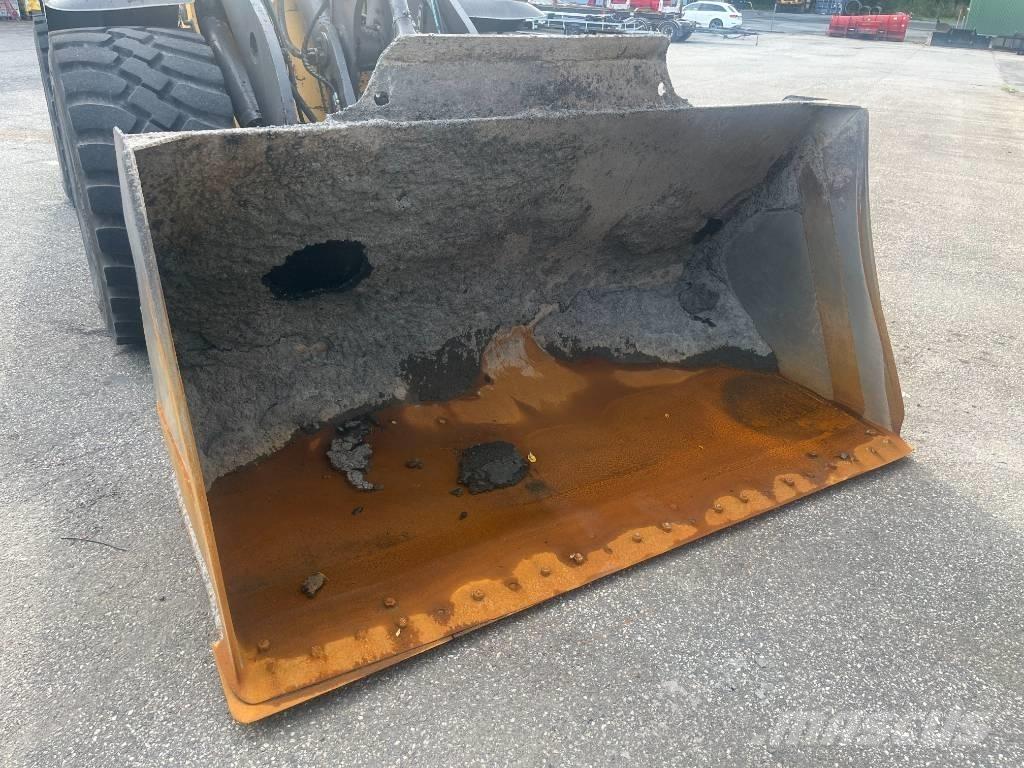 Volvo L 90 H 輪胎式裝載機