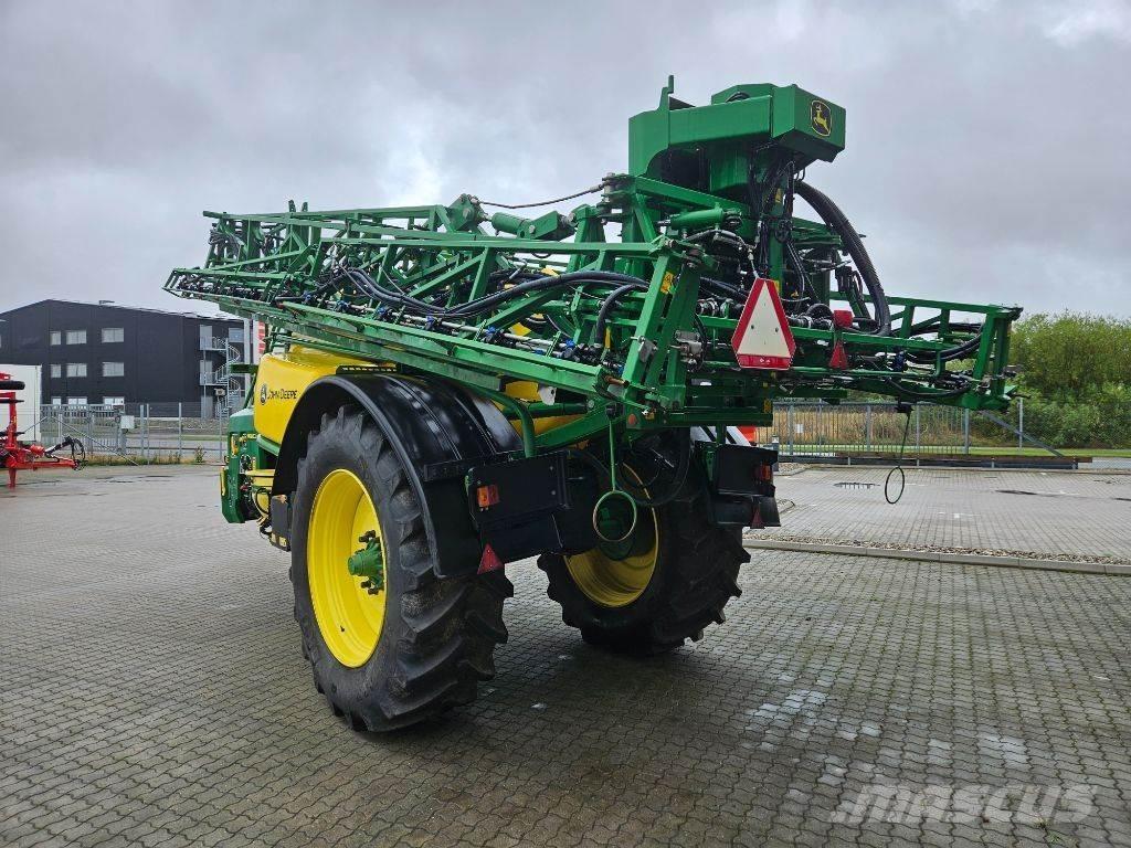 John Deere M692i 牽引式噴霧機