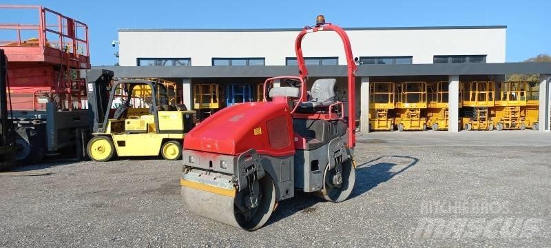 Volvo DD25 雙輪滾壓機