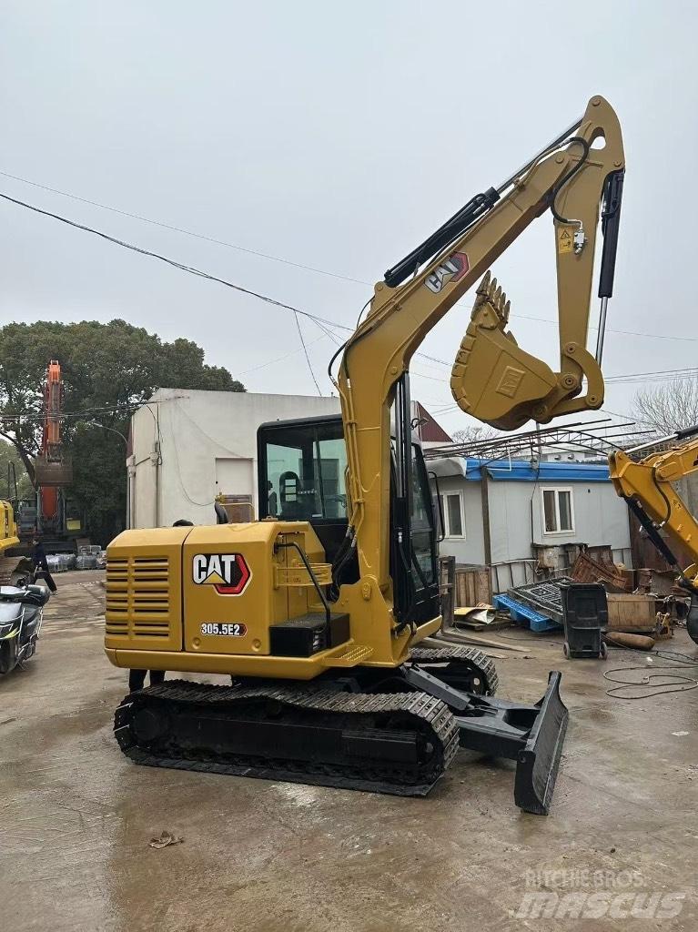CAT 305.5 小型挖土機/掘鑿機<7t(小型挖掘機)