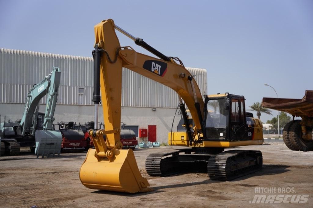 CAT 323D3 旋轉式挖土機/掘鑿機/挖掘機