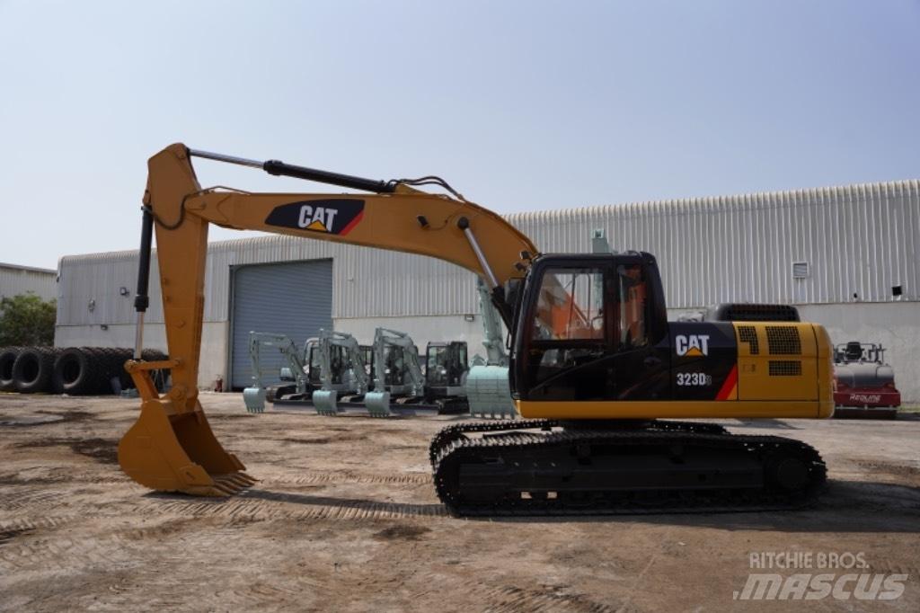 CAT 323D3 旋轉式挖土機/掘鑿機/挖掘機