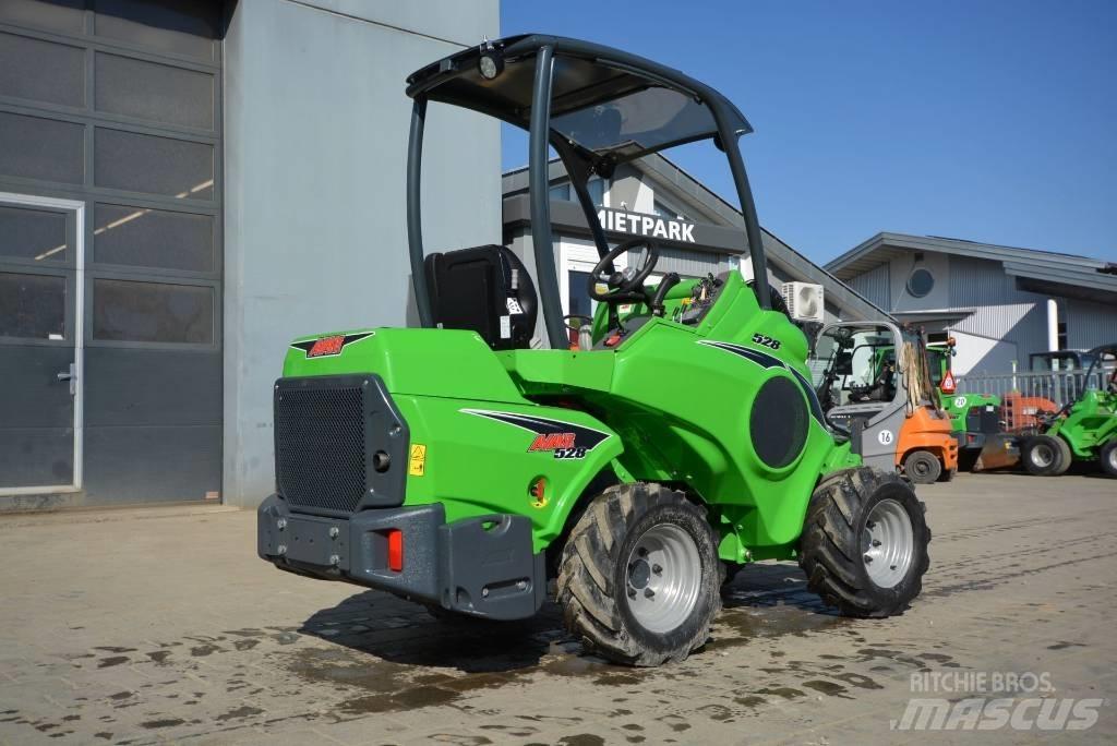 Avant 528 小型裝載機