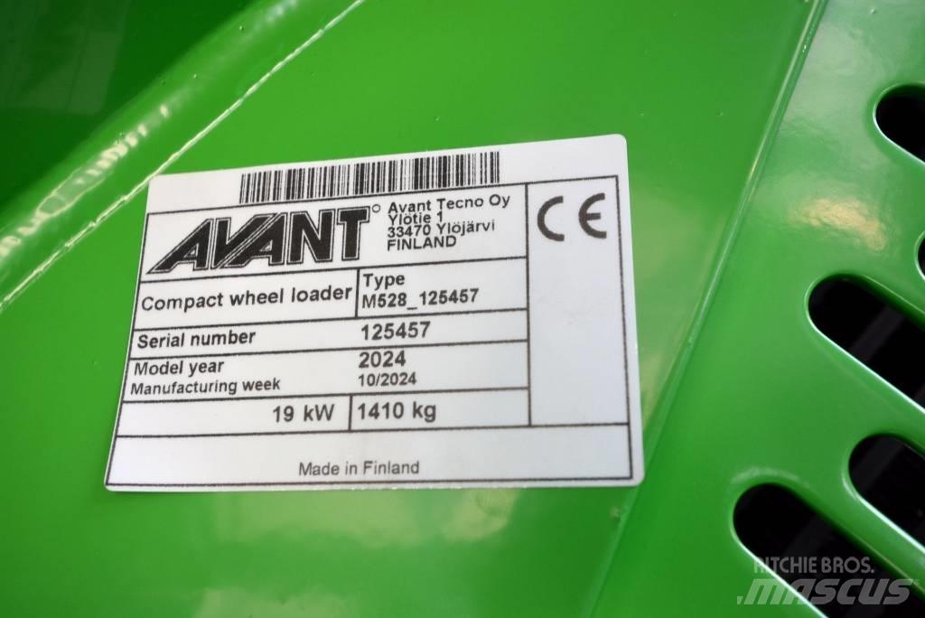 Avant 528 小型裝載機