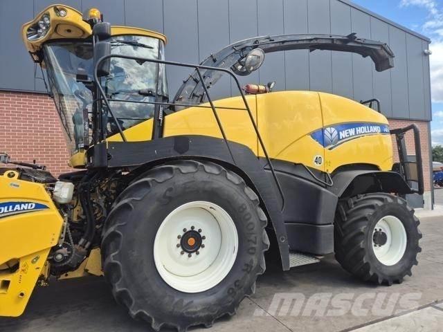 New Holland FR700 自走式飼料採集機